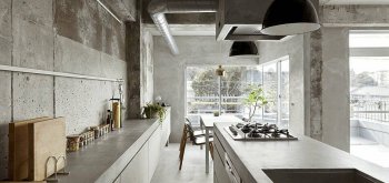 Кухня в стиле бетон и дерево в Екатеринбурге