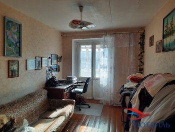 Трехкомнатная квартира в Екатеринбурге в Екатеринбурге - yutvil.ru - фото 1